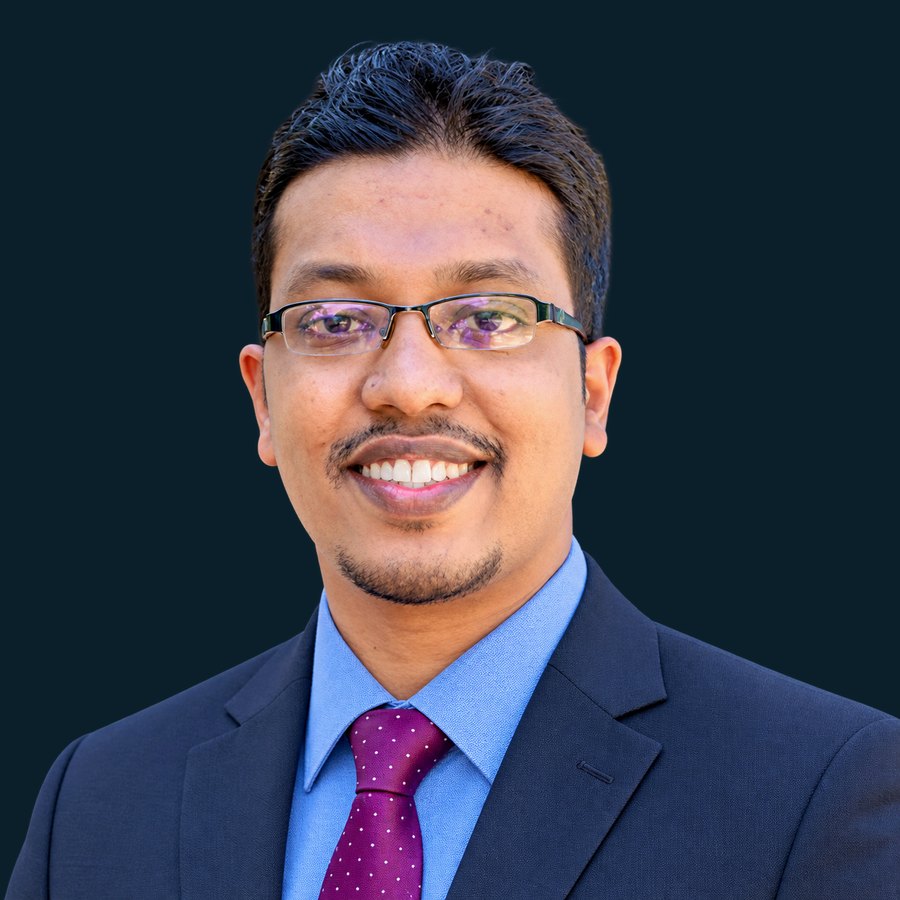 Portrait of Dr. Dinu Sri Madusanka